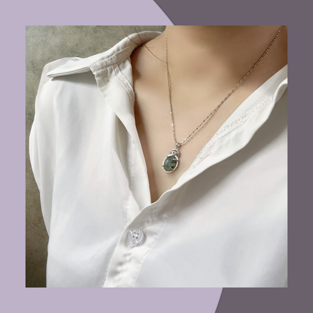 冰烏雞蛋面銀鑲翡翠吊墜頸鏈 · 天然緬甸翡翠| M01807