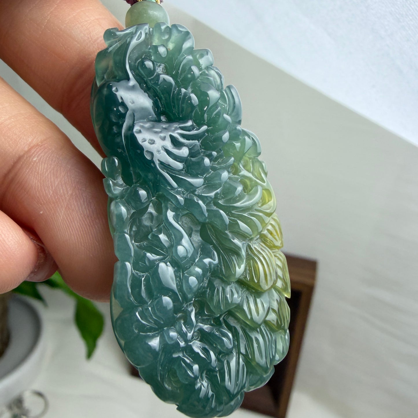 冰黃加藍翡翠鳳牌頸繩 · 天然翡翠A玉 | M01608