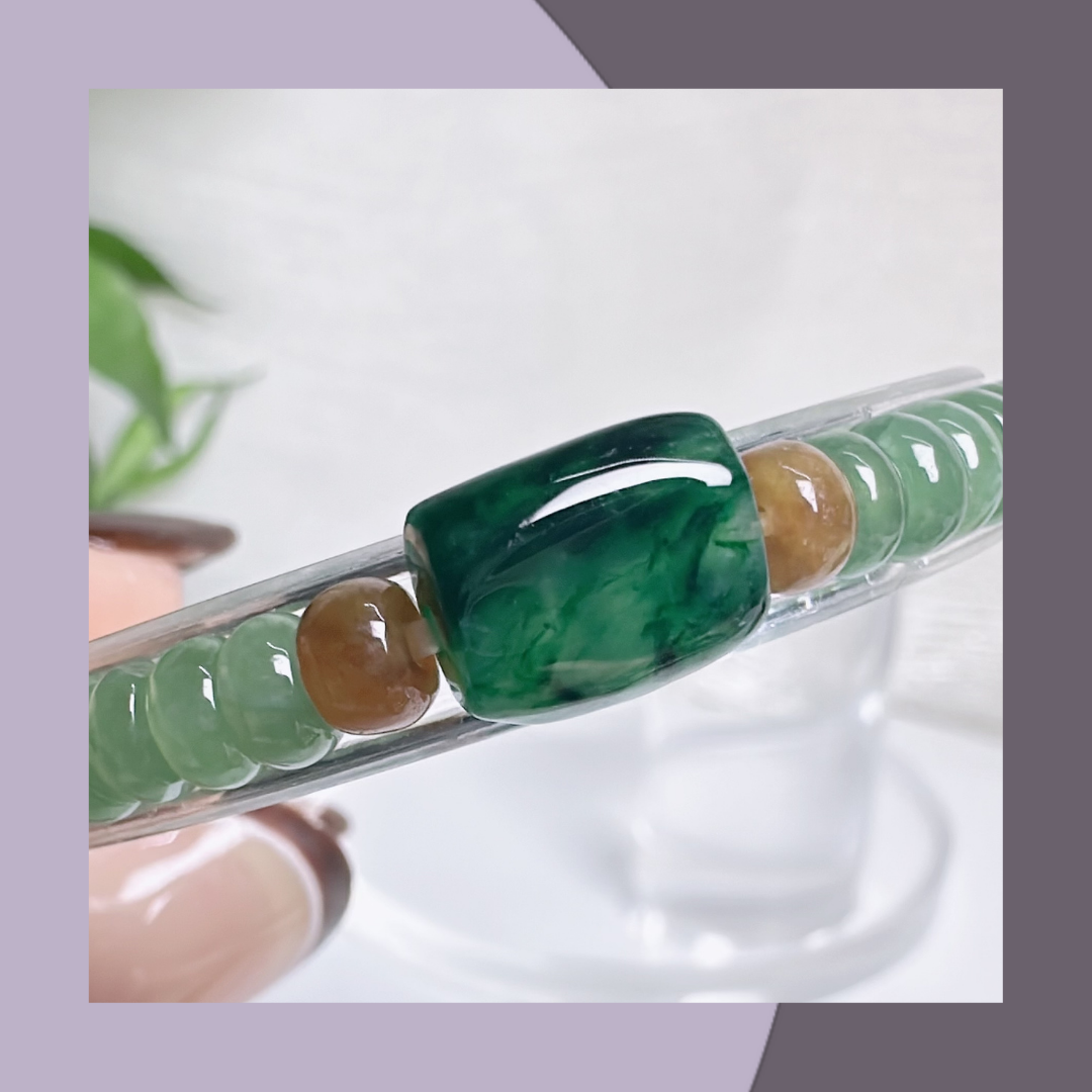 冰辣綠隨形+冰綠算盤珠翡翠手串