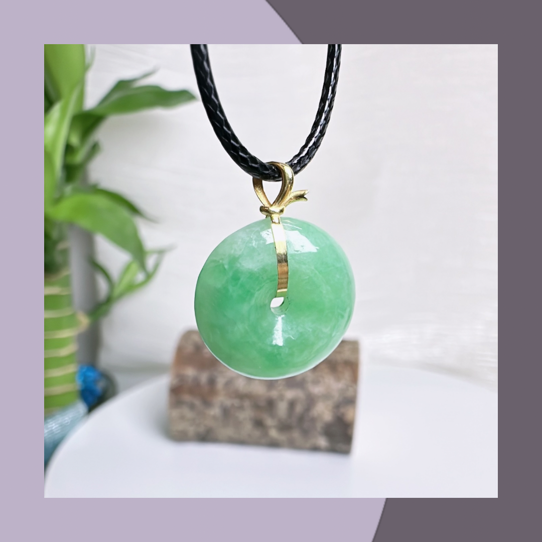 果綠翡翠平安扣(18k扣頭)· 天然緬甸翡翠 ｜ M014150