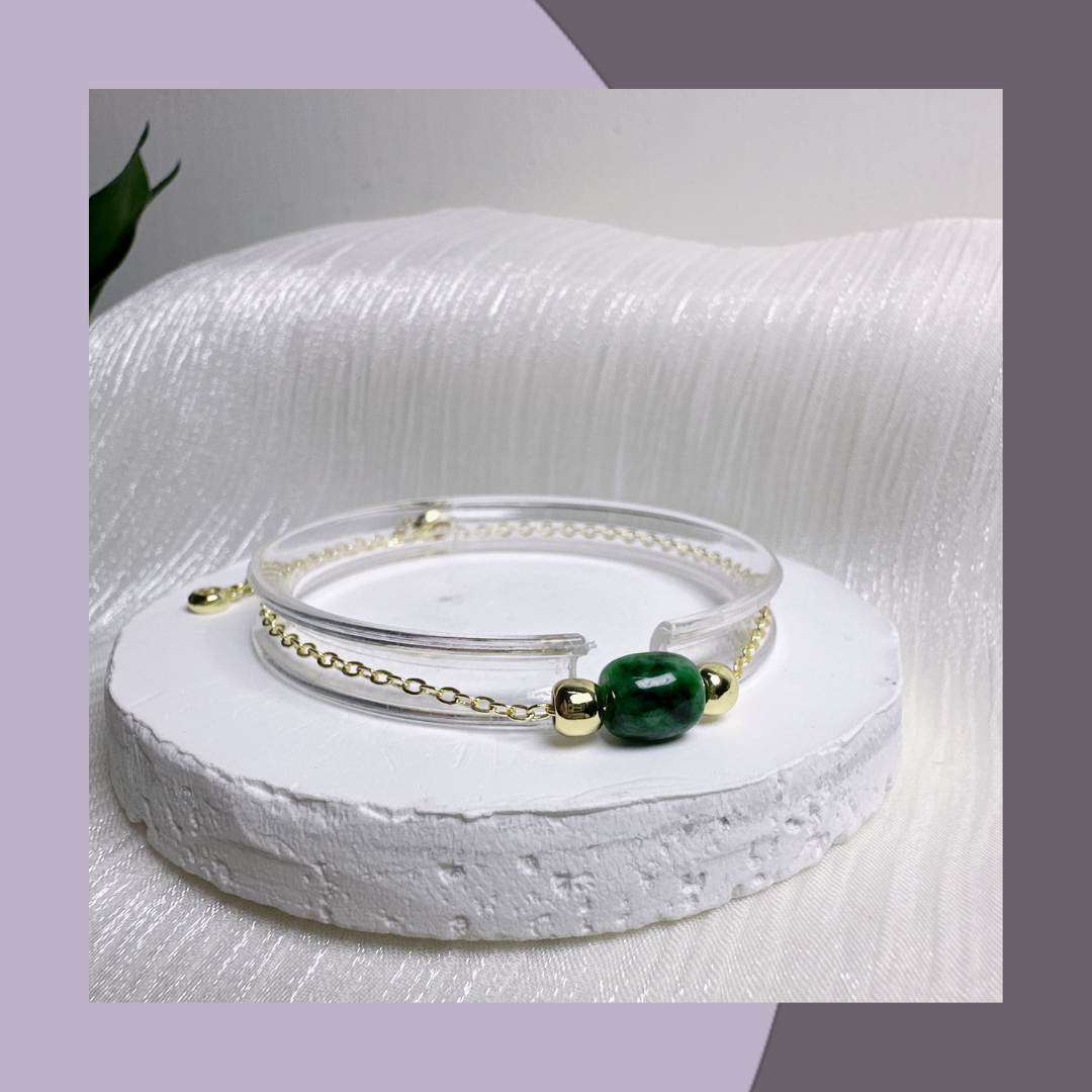 辣綠翡翠手鏈 · 天然翡翠A貨 | M03409