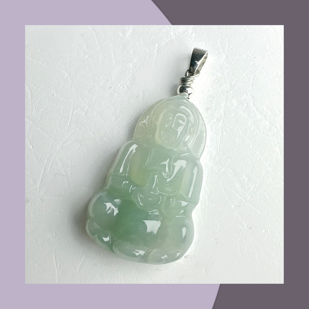 綠飄花翡翠觀音 · 天然緬甸翡翠｜ M014146