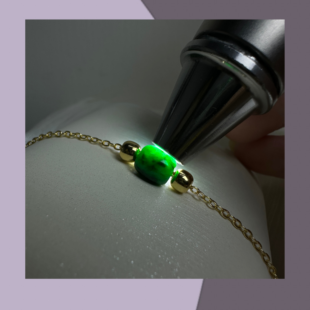 辣綠翡翠手鏈 · 天然翡翠A貨 | M03409