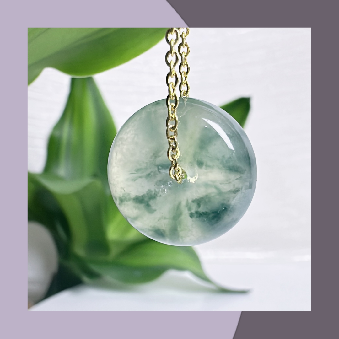 飄花高冰種翡翠平安扣 · 天然緬甸翡翠｜ M014148