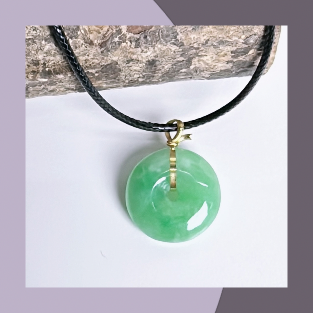 果綠翡翠平安扣(18k扣頭)· 天然緬甸翡翠 ｜ M014150