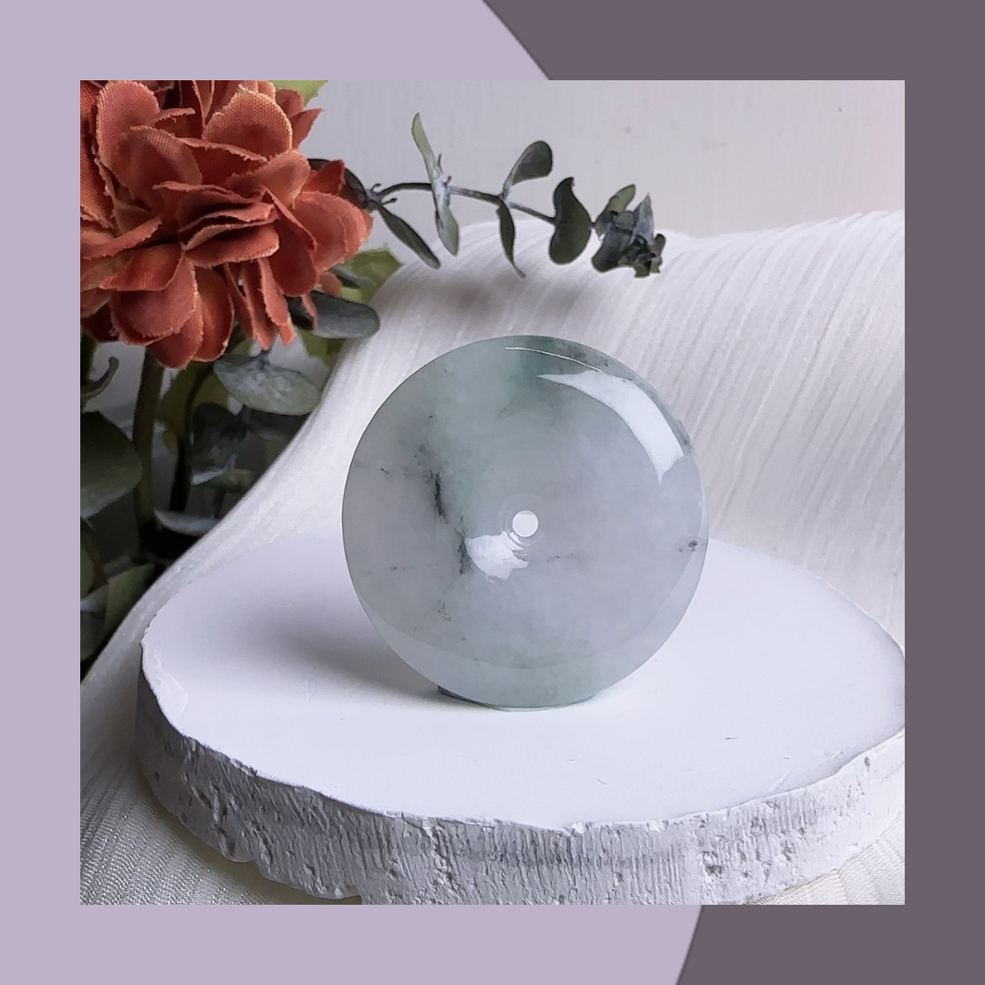 烏雞帶綠翡翠平安扣 · 天然緬甸翡翠｜ M08805